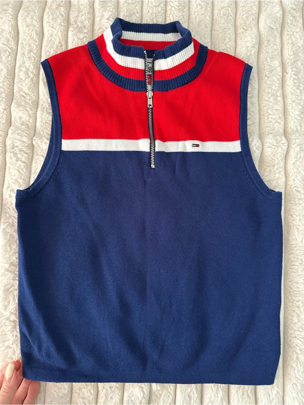Tommy Hilfiger Women’s Navy & Red Zip-Neck Sleeveless Sweater Vest